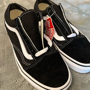 Old Skool Shoe by Vans. Size 6.5